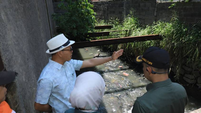 banjir margahayu bandung rumah terendam akibat tpt jebol